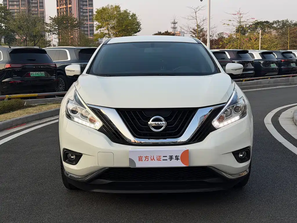 NISSAN LOULAN