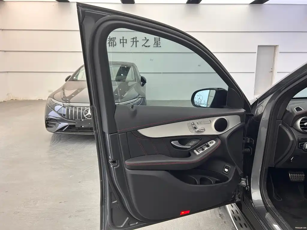 MERCEDES-BENZ GLC AMG