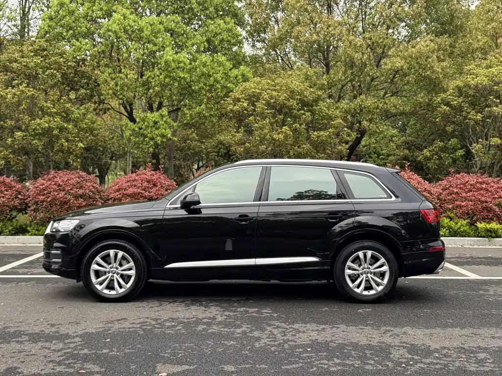 Audi Q7 2018 40 TFSI Comfort