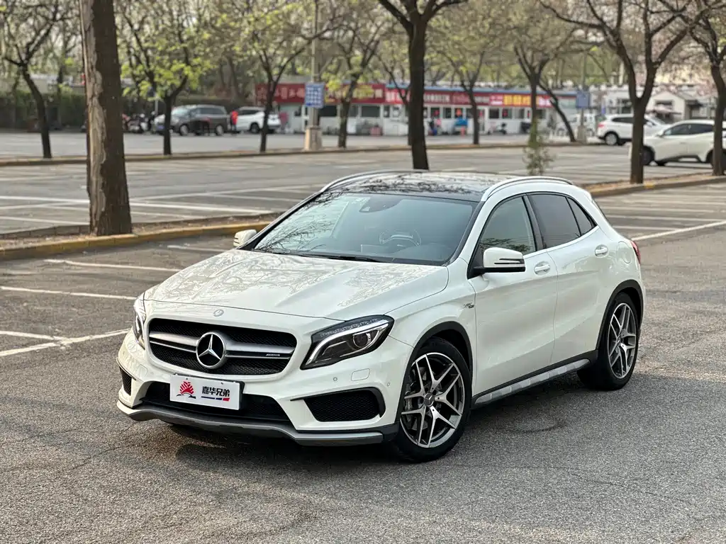 Mercedes-Benz GLA A MG 2015 AMG GLA 45 4MATIC