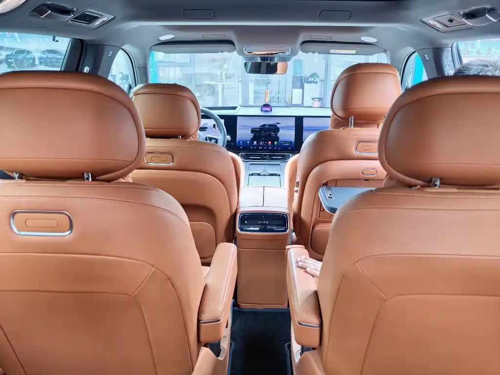 AITO ASK THE WORLD M9