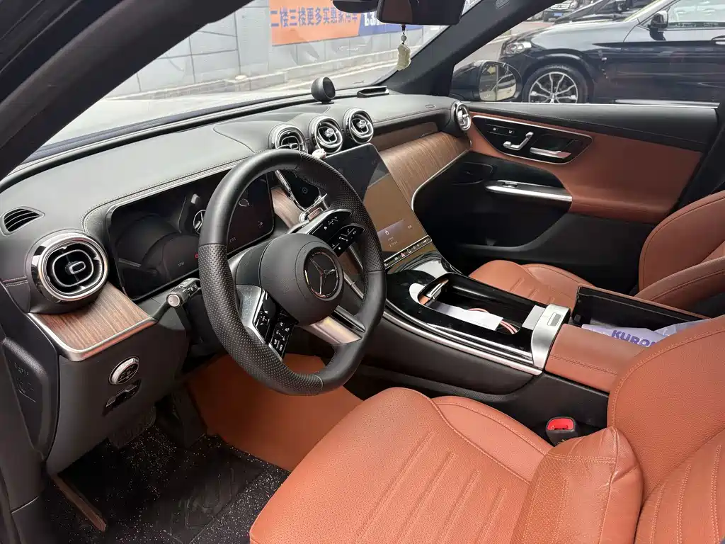 Mercedes-Benz GLC 2024 GLC 300 L 4MATIC 5 мест