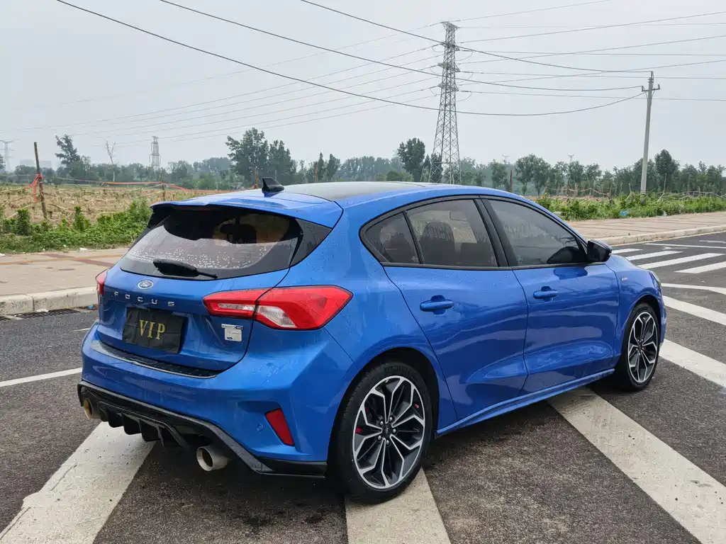 Ford Focus 2020 EcoBoost 180 AT ST Line