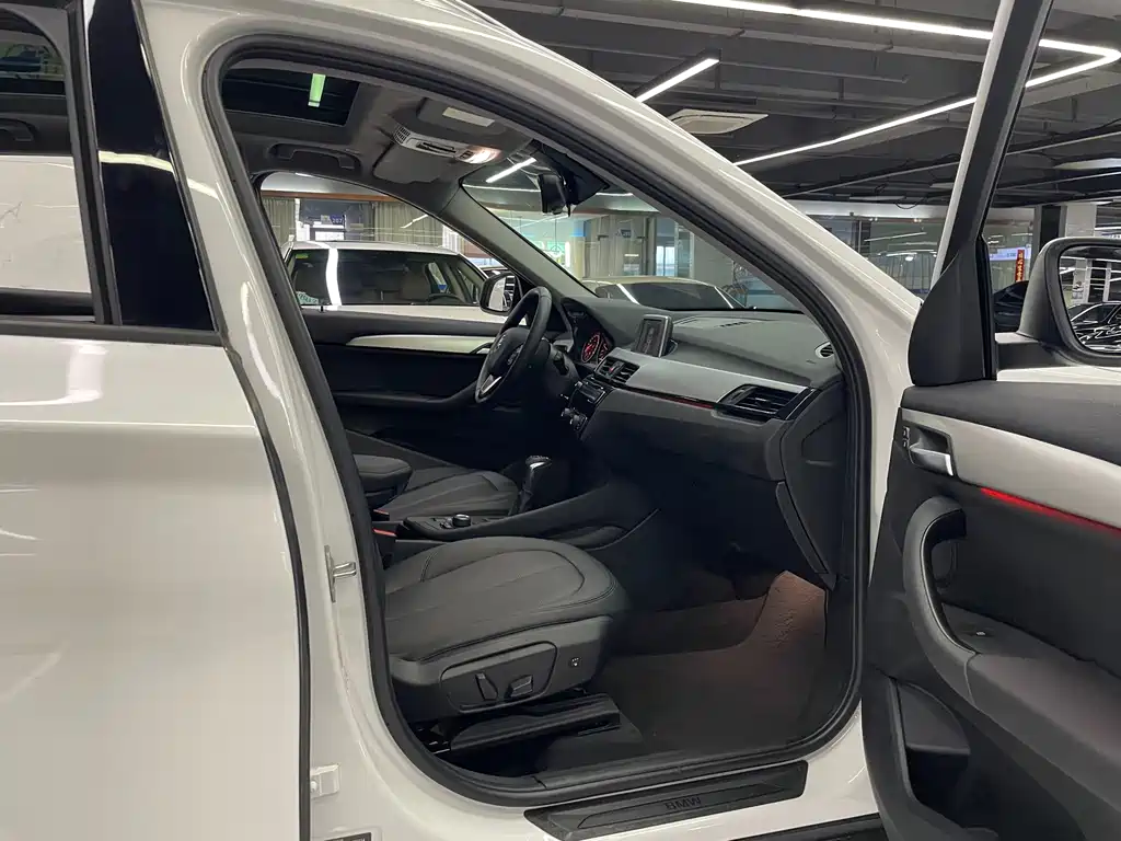 BMW X1 2016 sDrive18Li Fashion