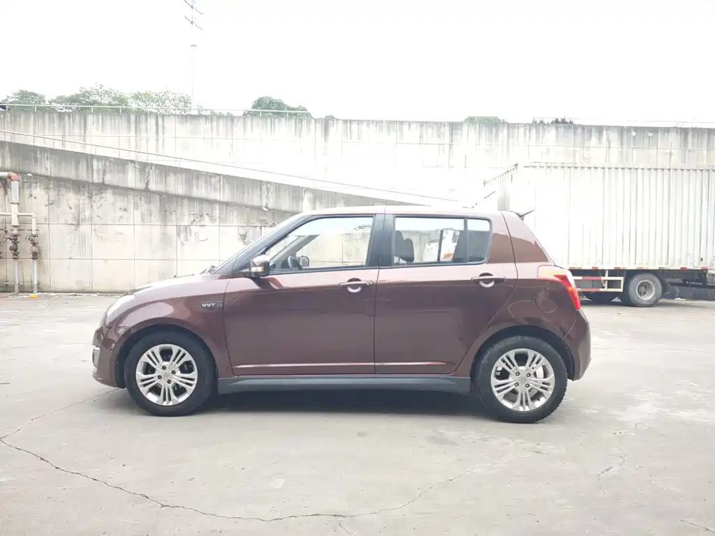 Suzuki Swift — миниатюра 14
