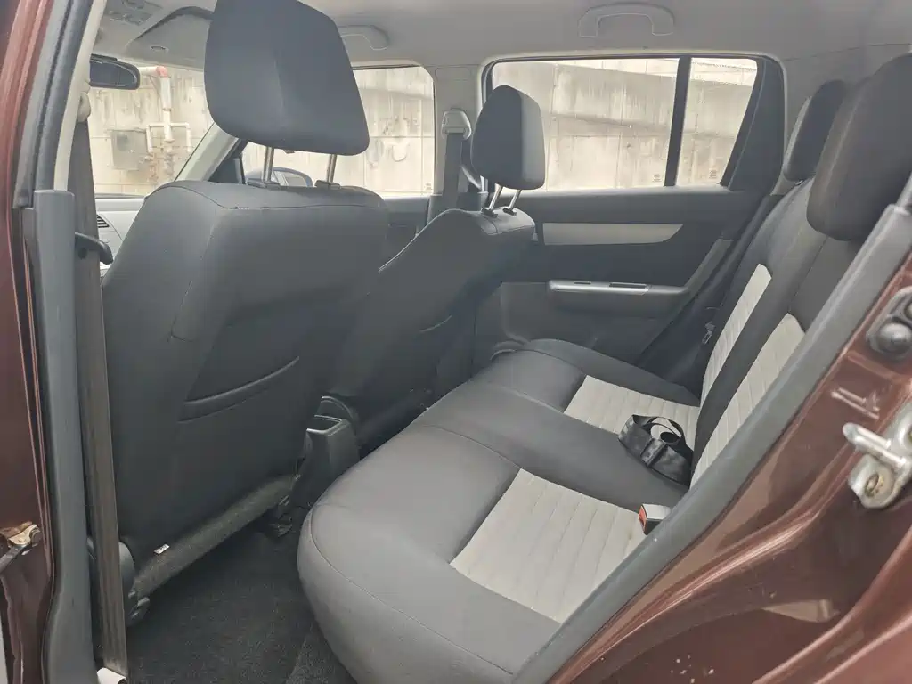 Suzuki Swift — миниатюра 5