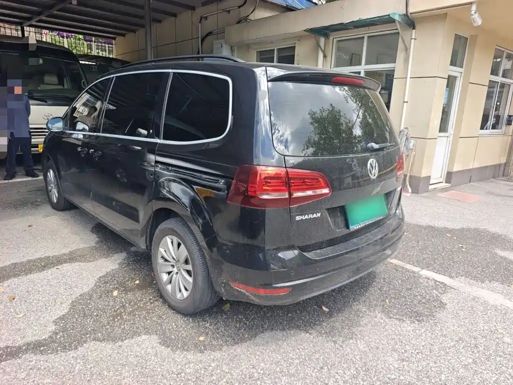 Volkswagen Sharan — миниатюра 25