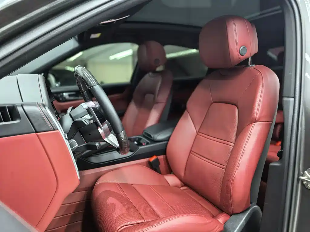 Porsche Cayenne — миниатюра 33