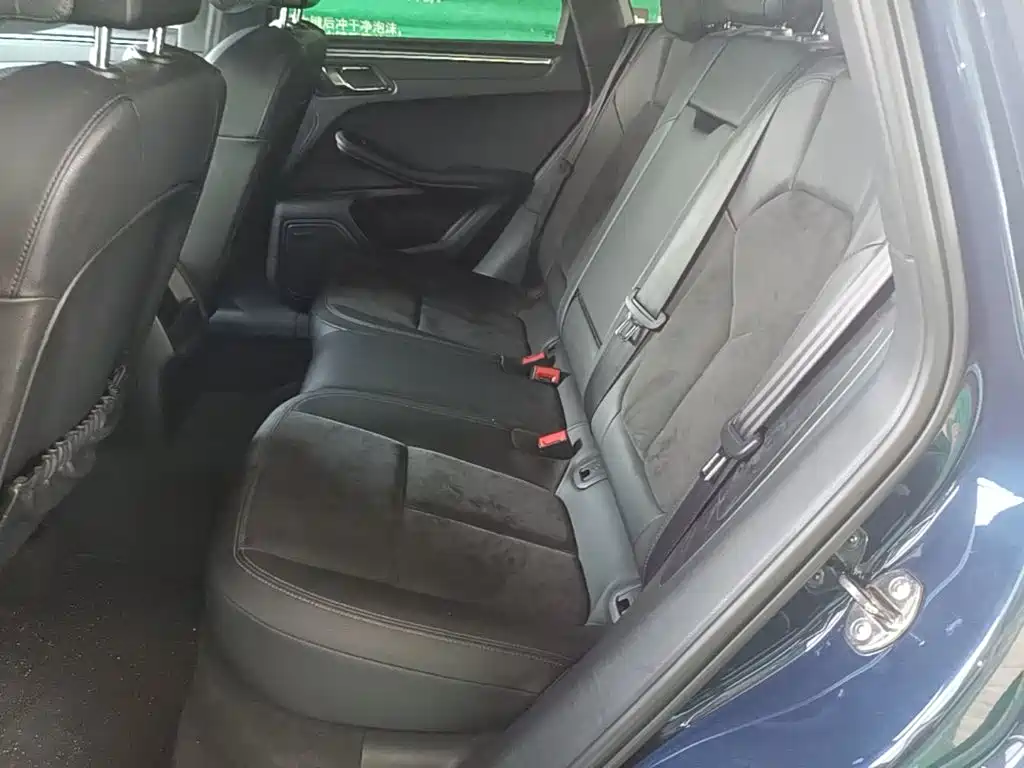 Porsche Macan — миниатюра 17