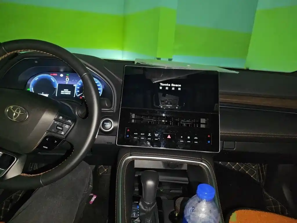 Toyota Avalon — миниатюра 6