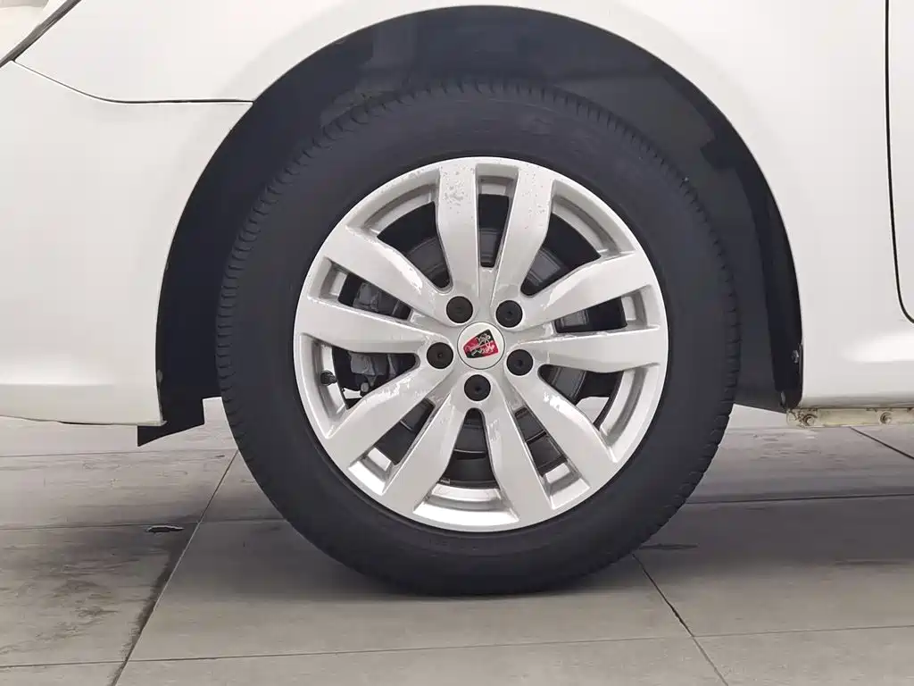 Roewe 350 — миниатюра 17