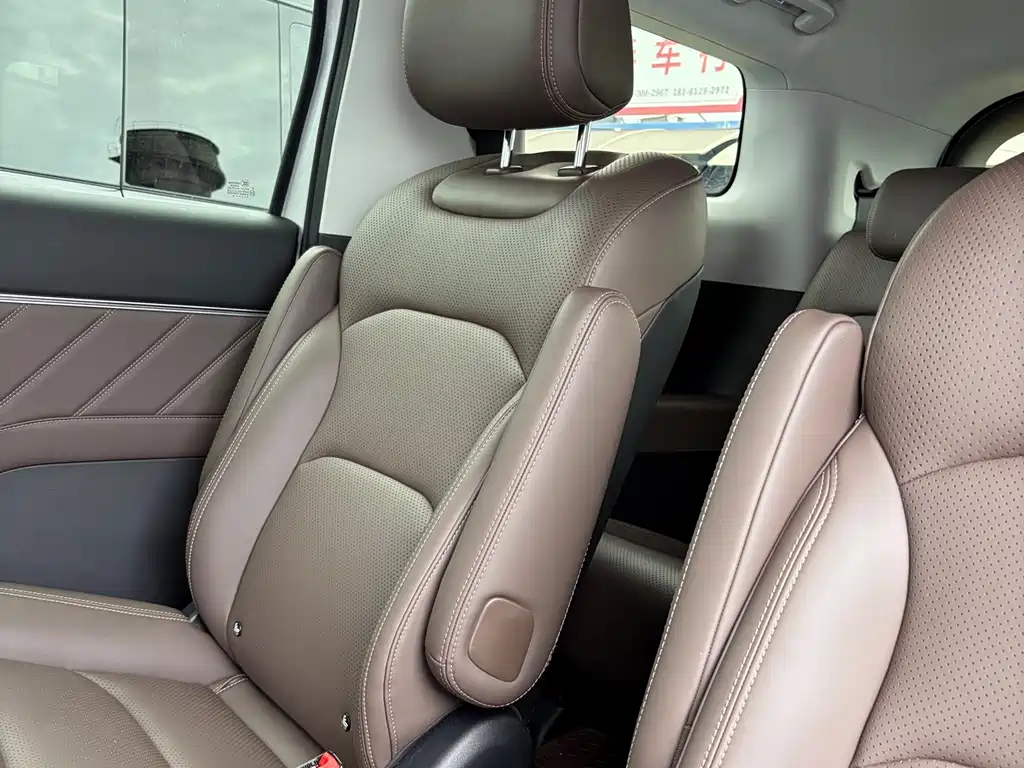 Wuling Xingguang 730 New Energy — миниатюра 15