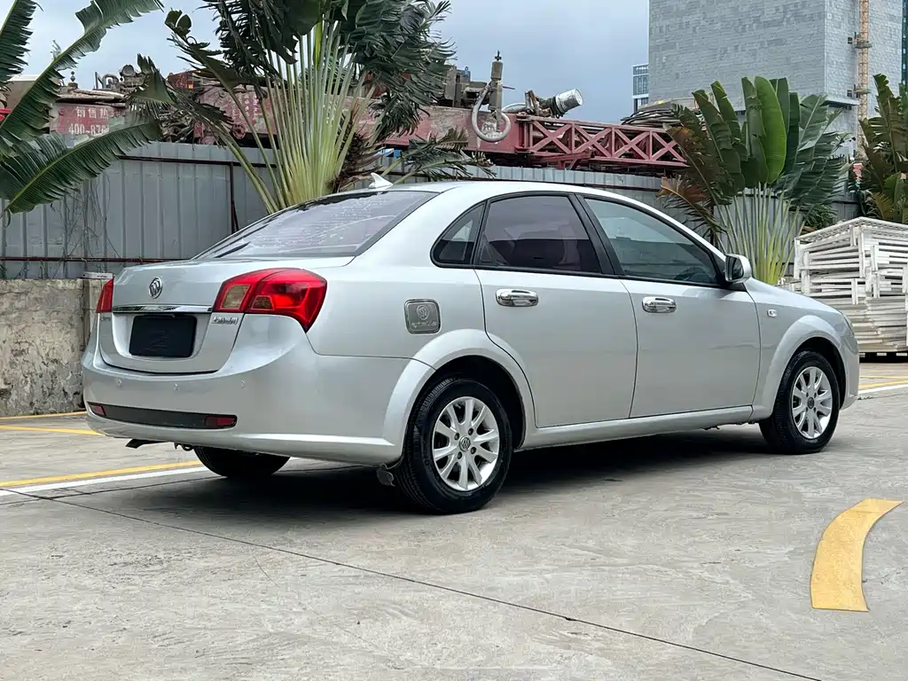 Buick Excelle 2015 1.5L AT