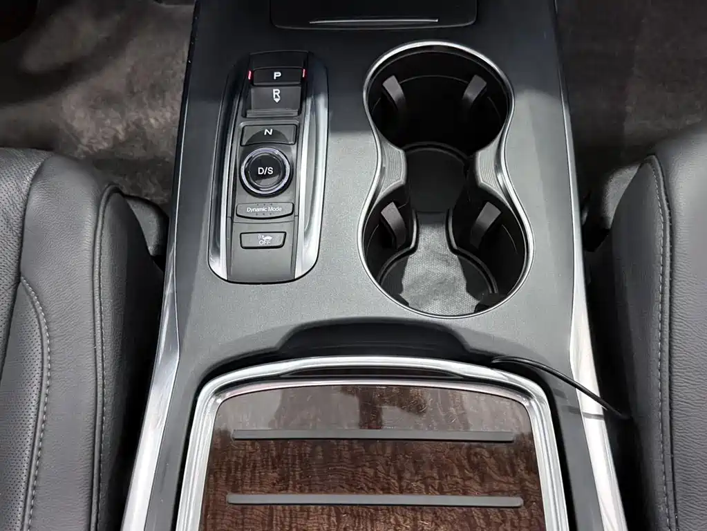 Acura MDX - фото 7