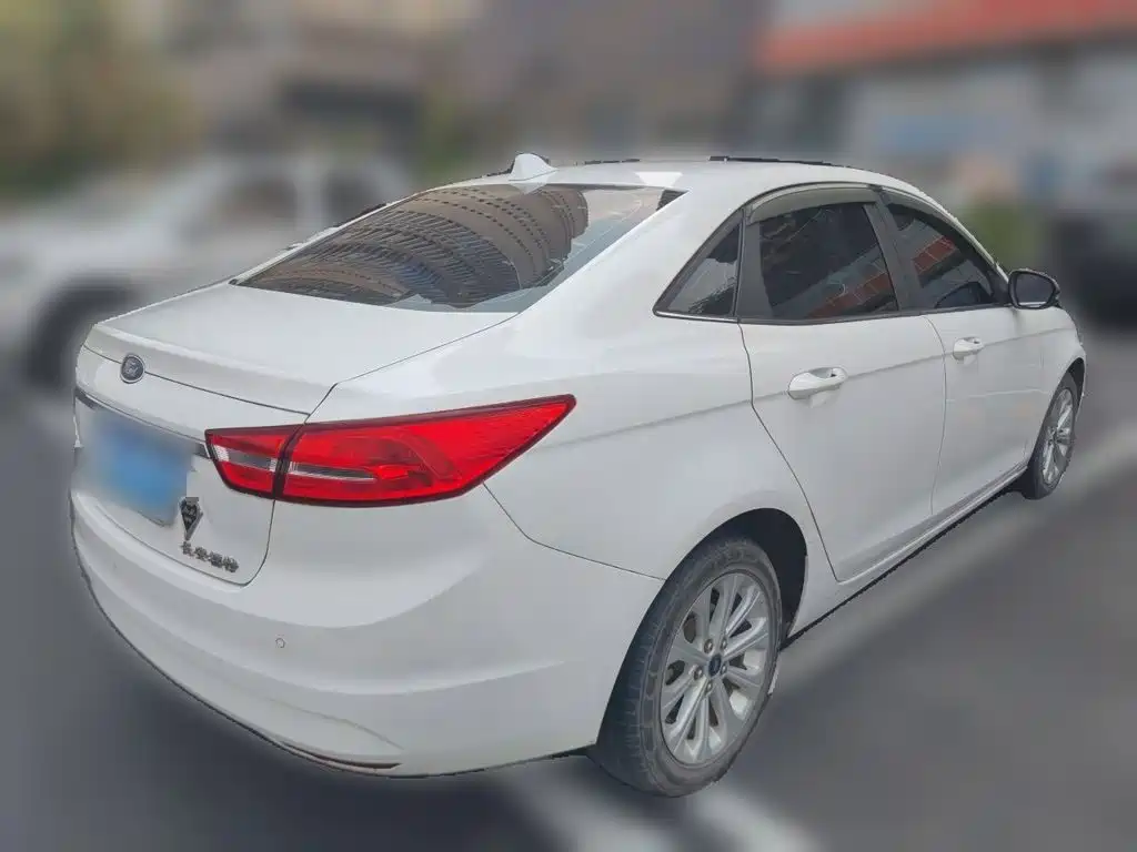 Ford Escort — миниатюра 4