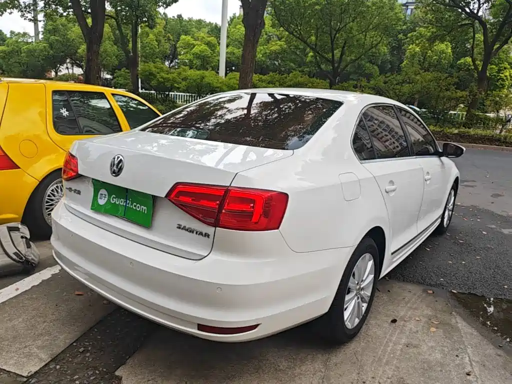 Volkswagen Sagitar — миниатюра 7