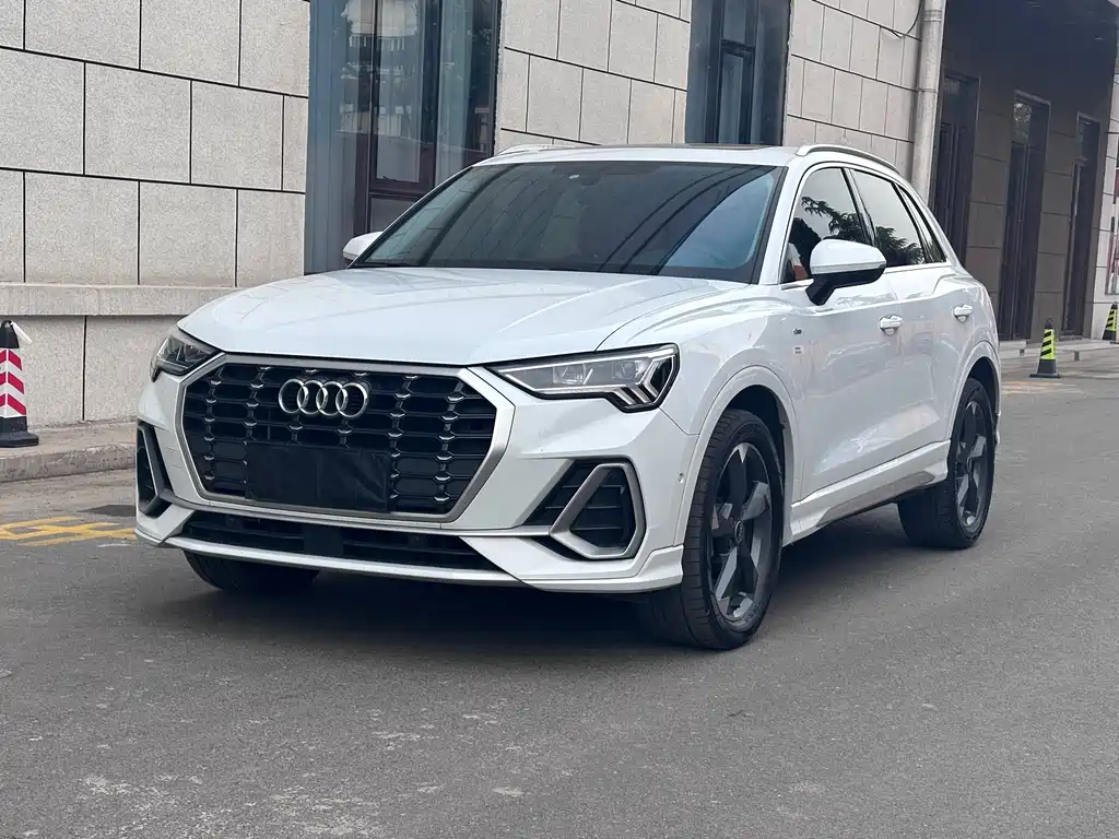 Audi Q3 2022