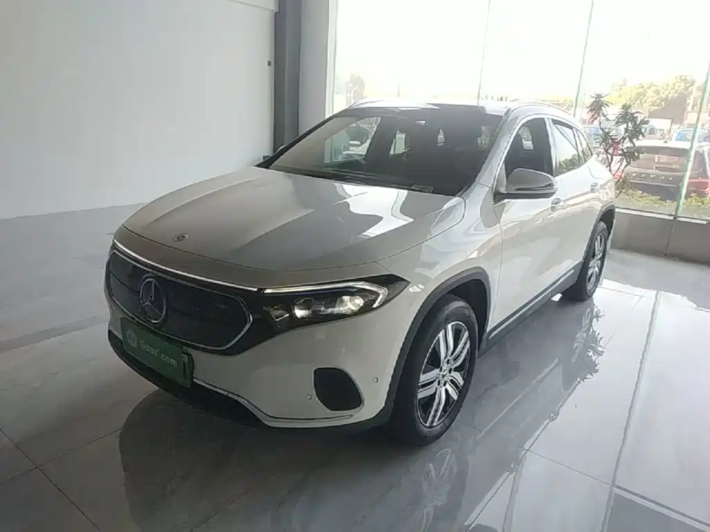 Mercedes-Benz EQA