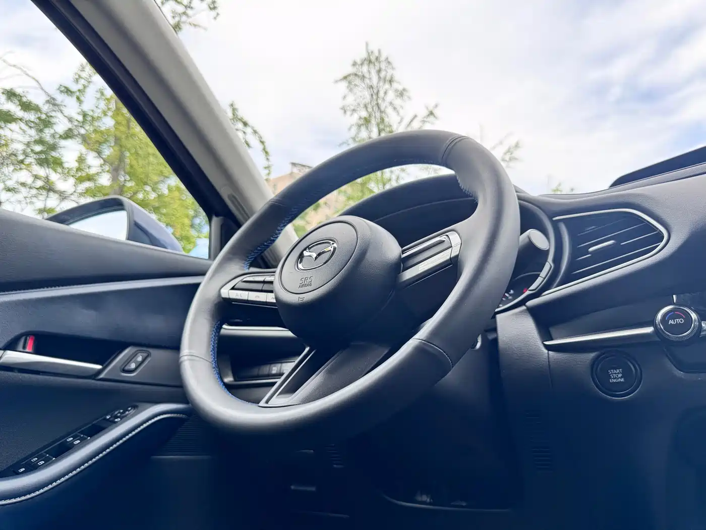 Mazda CX-30 2022 Синий из Китая, фото 5