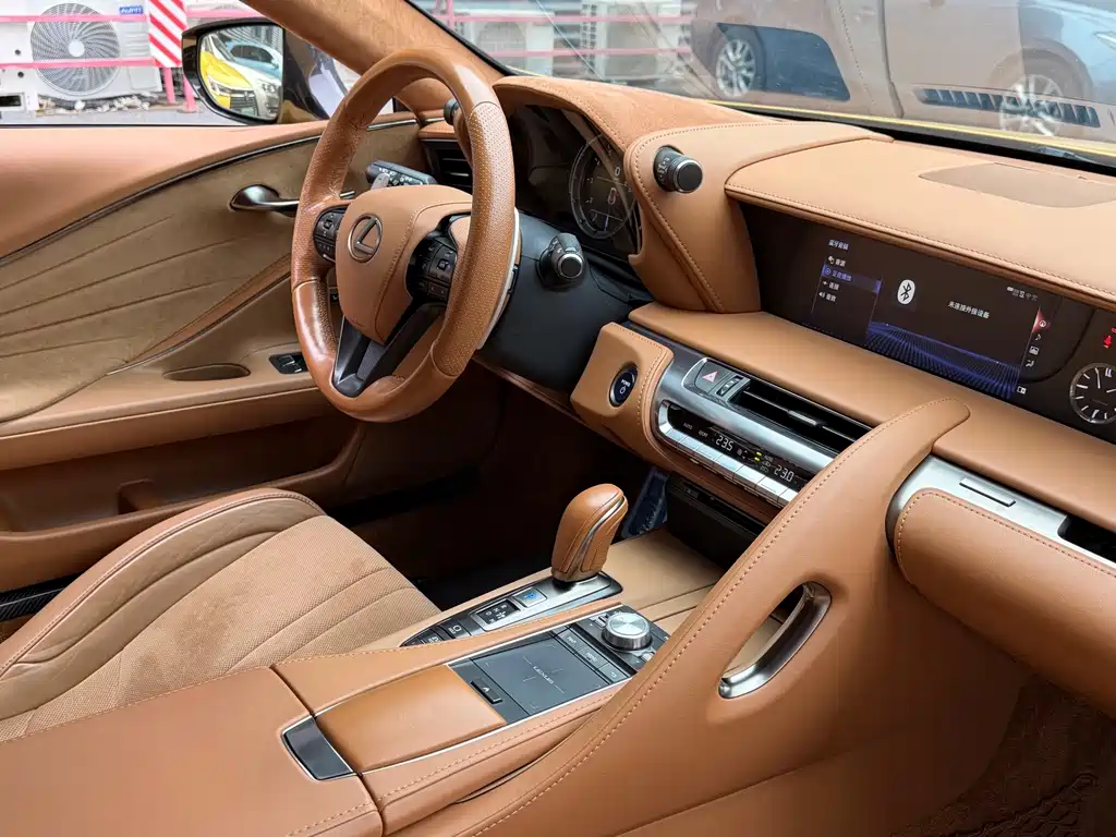 Lexus LC — миниатюра 9