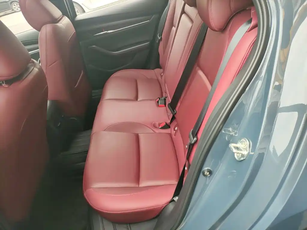 Mazda 3 Axela — миниатюра 17