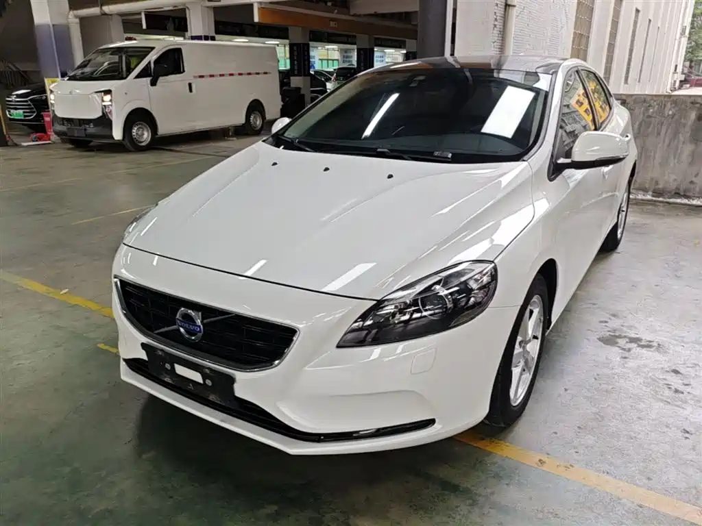 Volvo V40 2016