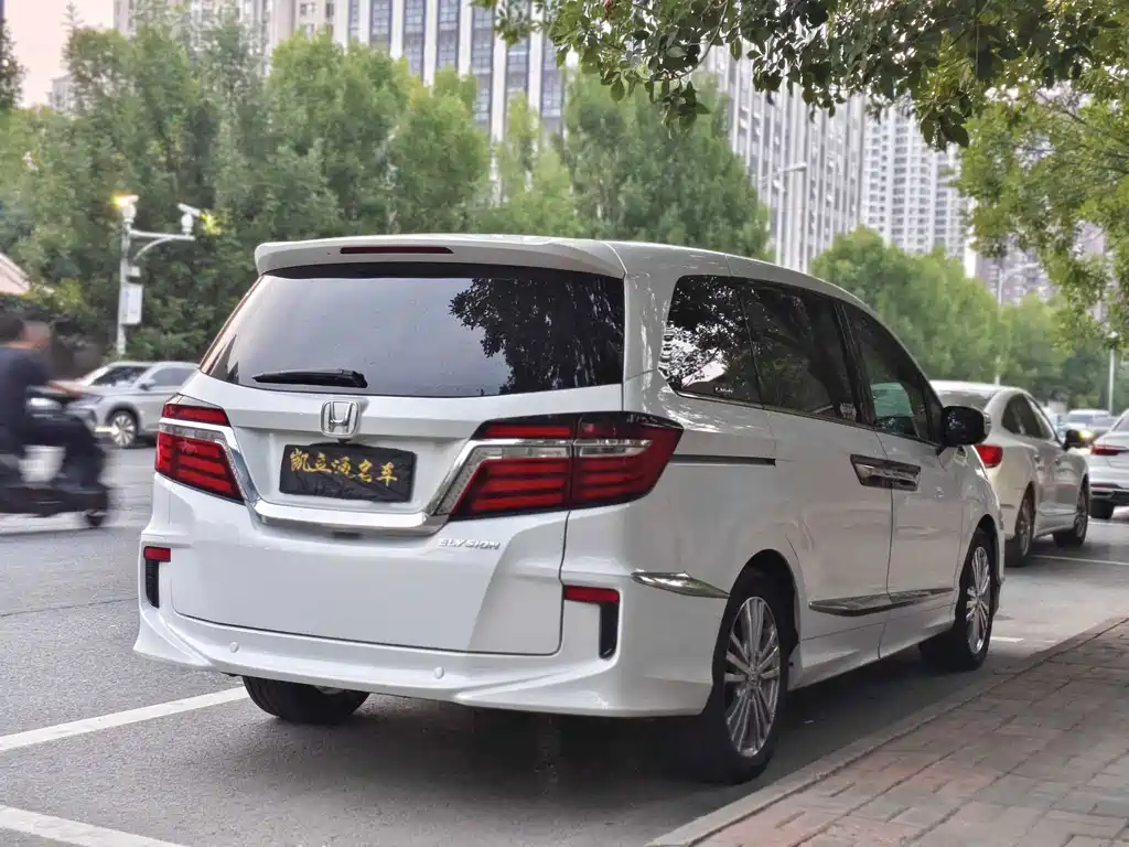 Honda Elysion — миниатюра 4