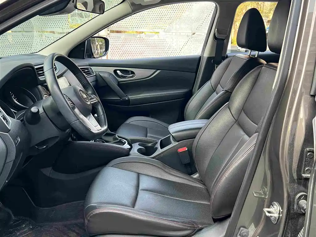 Nissan Qashqai — миниатюра 9