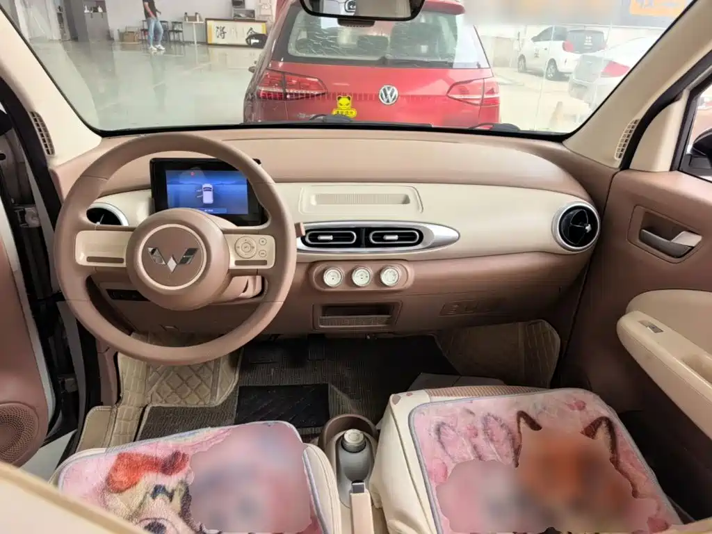 Wuling MINIEV — миниатюра 10