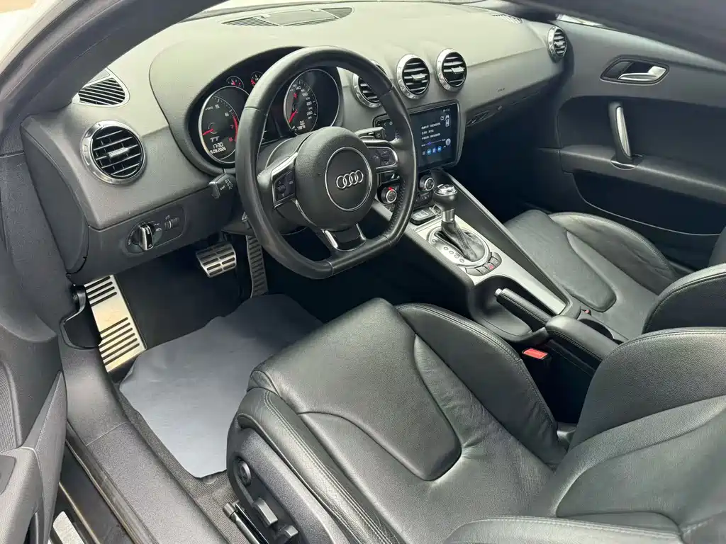 Audi TT — миниатюра 4