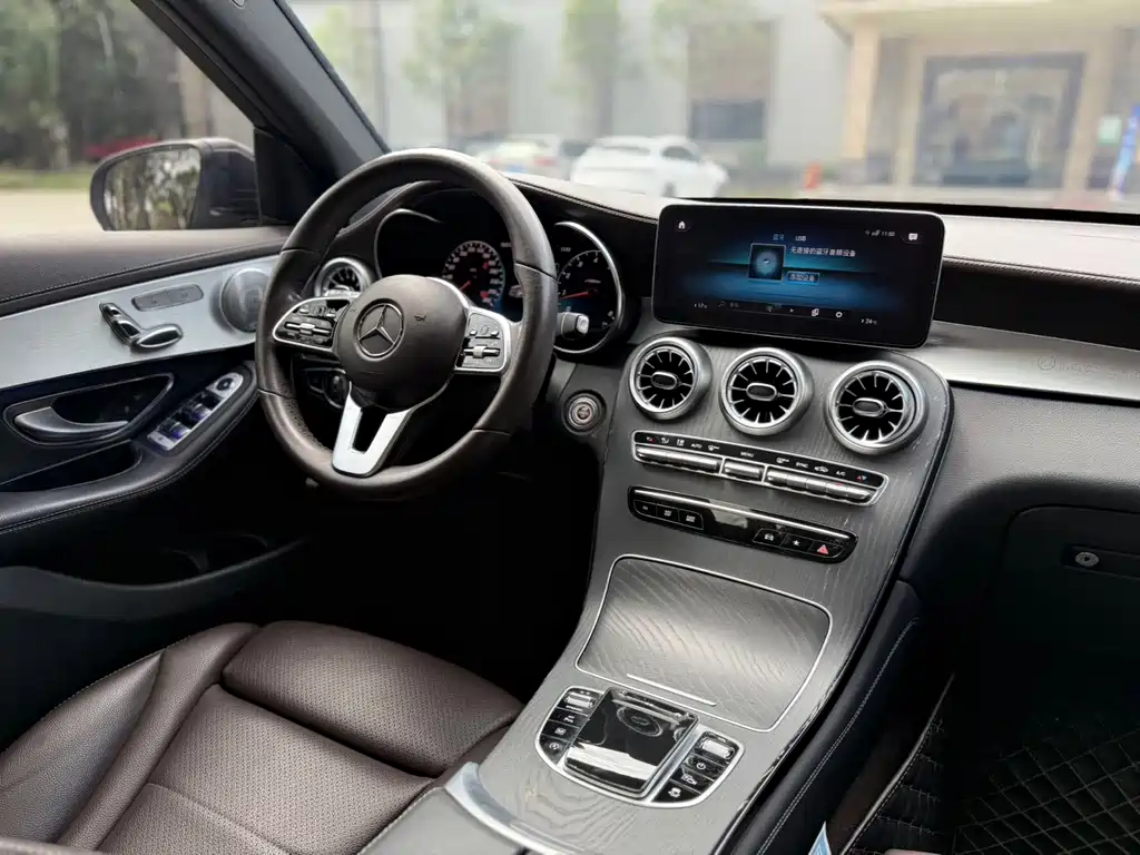 Mercedes-Benz GLC — миниатюра 11