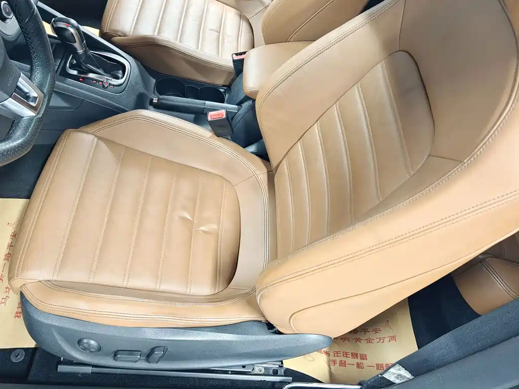 Volkswagen Scirocco 2.0TSI Luxury Edition, фото 7