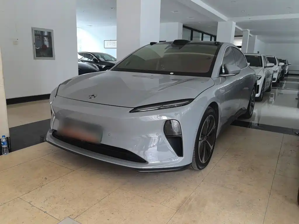 NIO ET5T