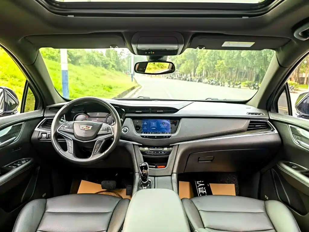 Cadillac XT5 — миниатюра 8