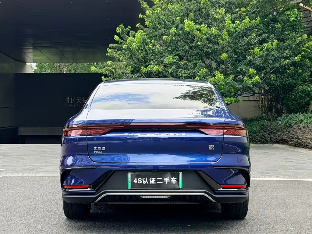 BYD Han 2022 DM-i 121KM Premium