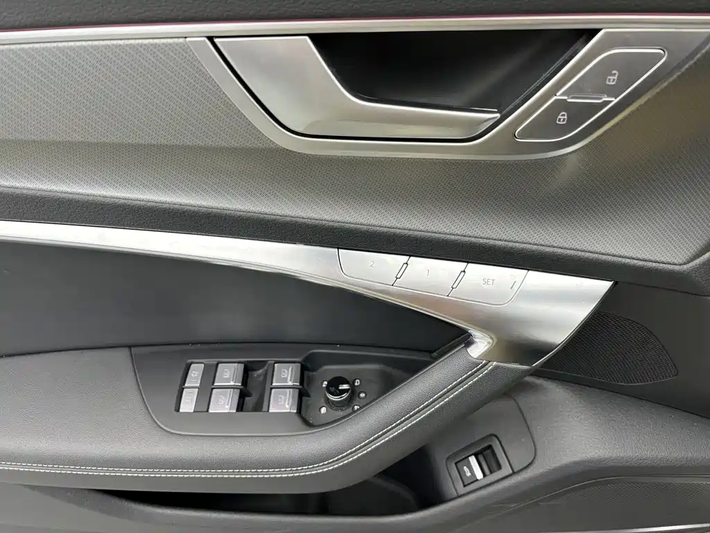 Audi A6 (Import) — миниатюра 6