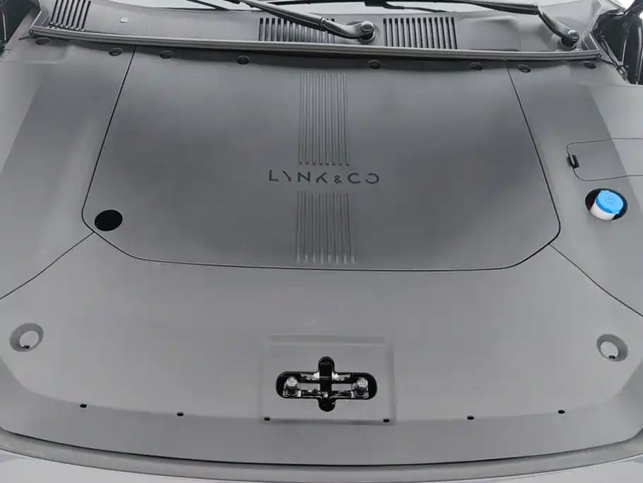 Lynk & Co Z10 — миниатюра 10