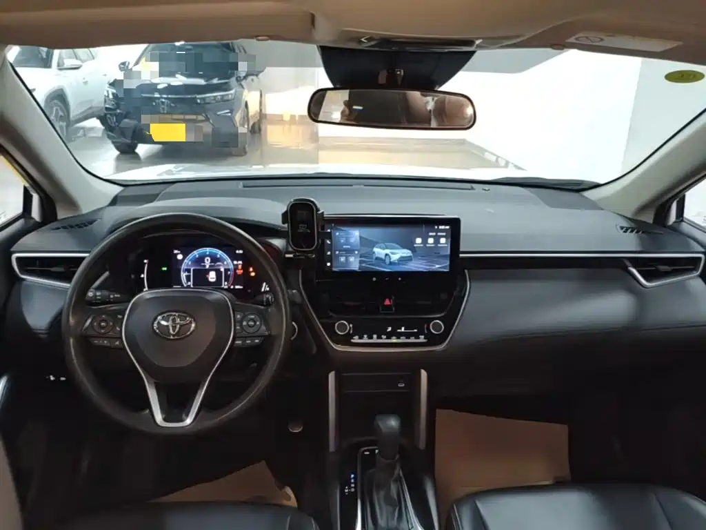 Toyota Frontlander — миниатюра 10