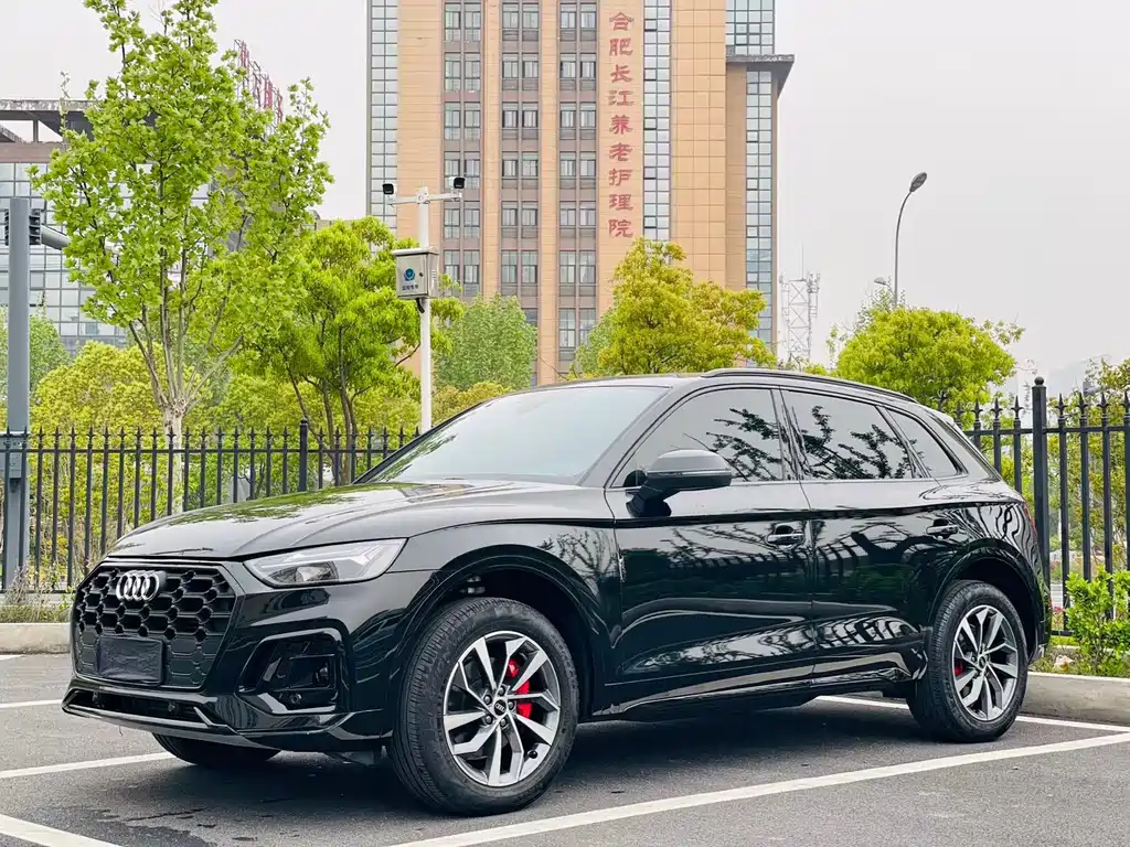 Audi Q5L 2025