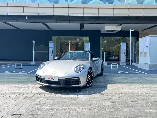 PORSCHE  911 2022