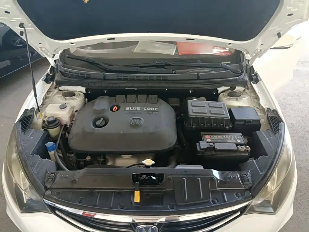 Changan Eado XT — миниатюра 20