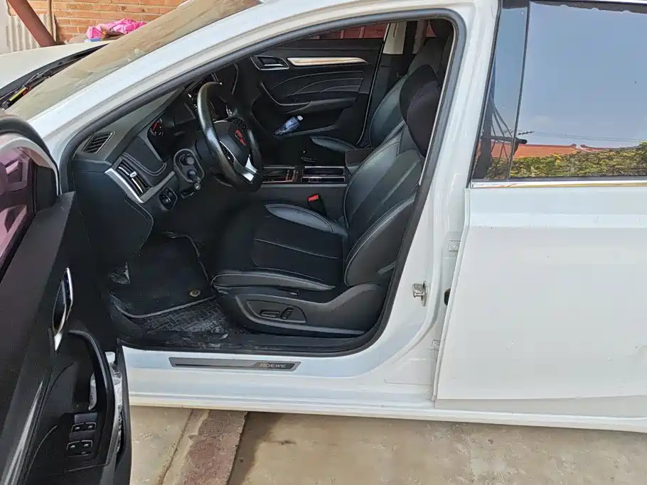 Roewe i6 Classic — миниатюра 9