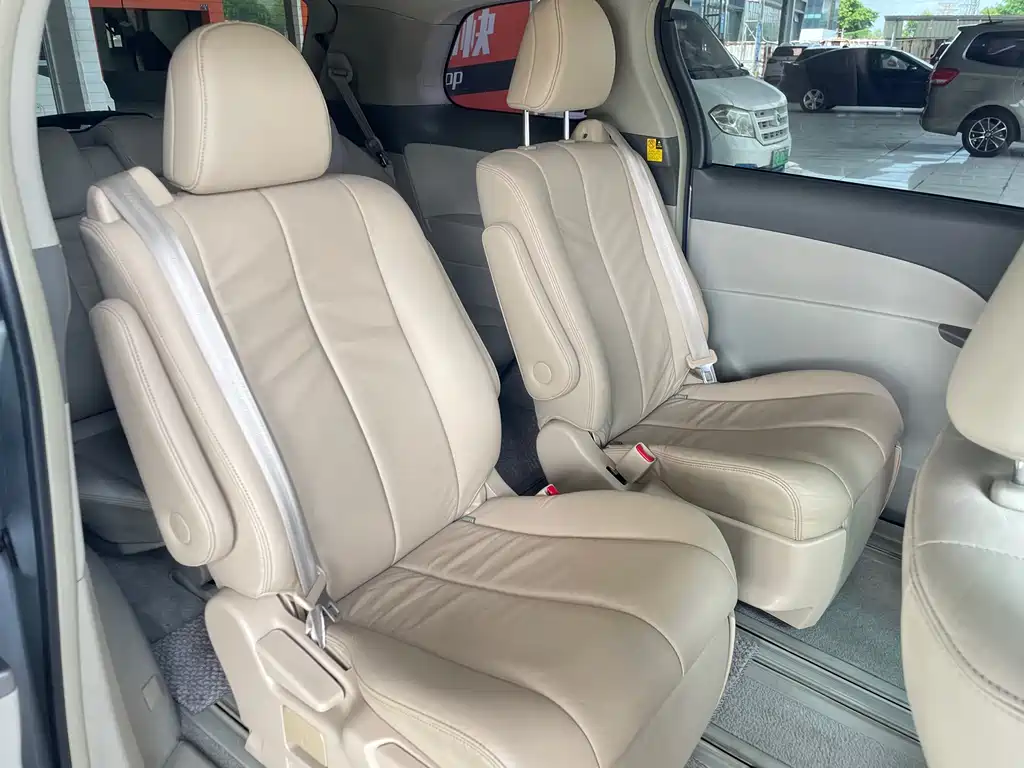 Toyota Previa 2007 3.5L 7 Luxury