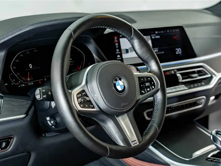BMW X7 — миниатюра 12