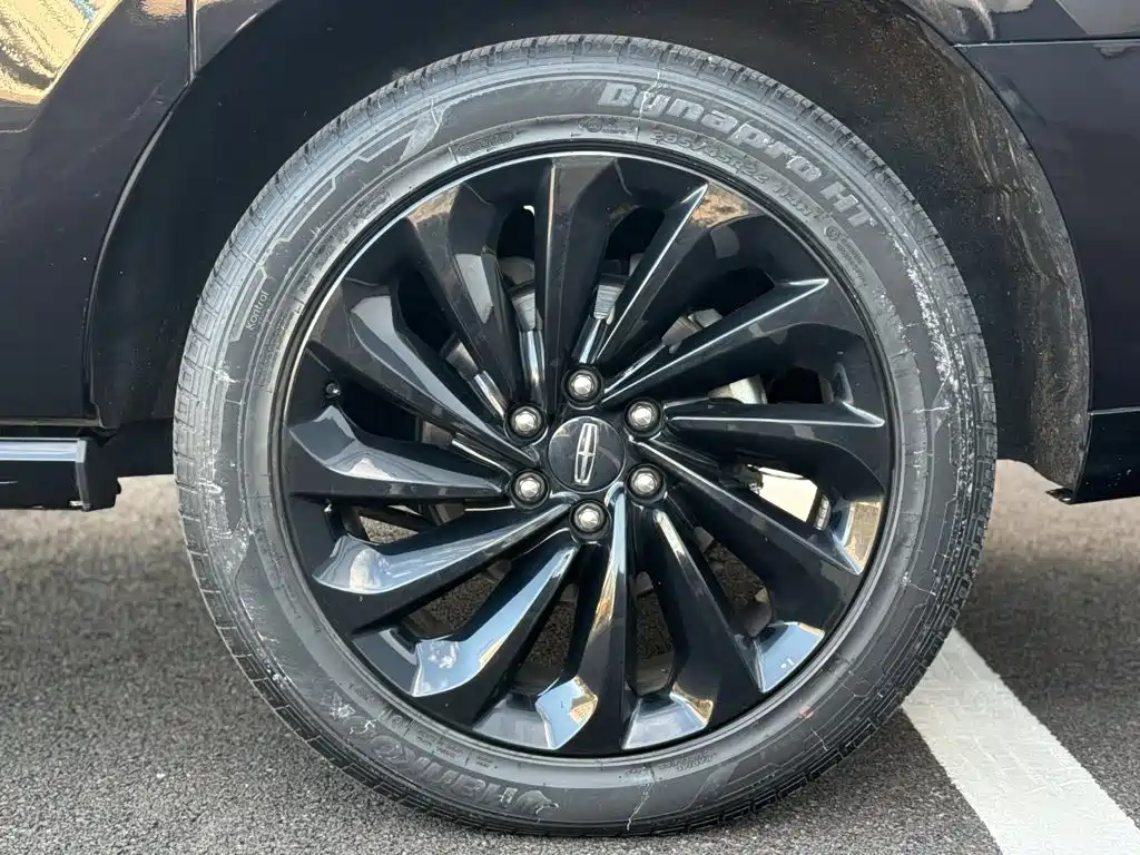 Lincoln Navigator — миниатюра 6