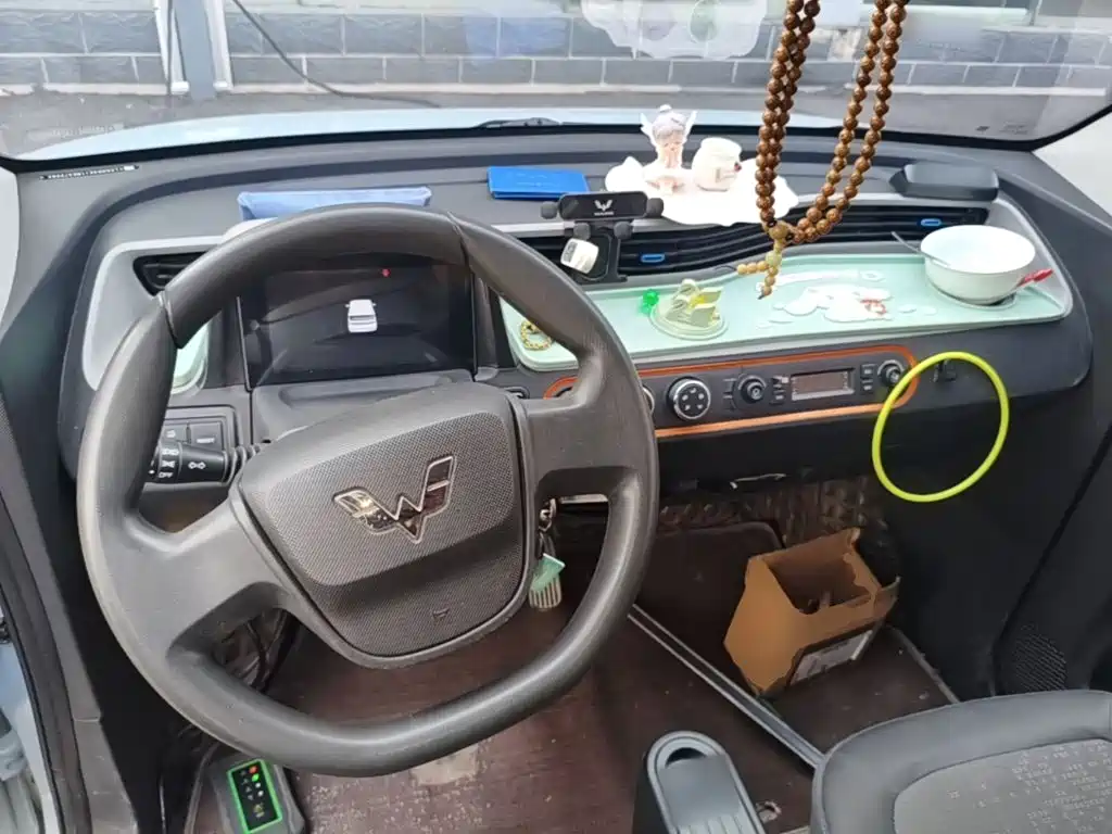 Wuling MINIEV — миниатюра 10