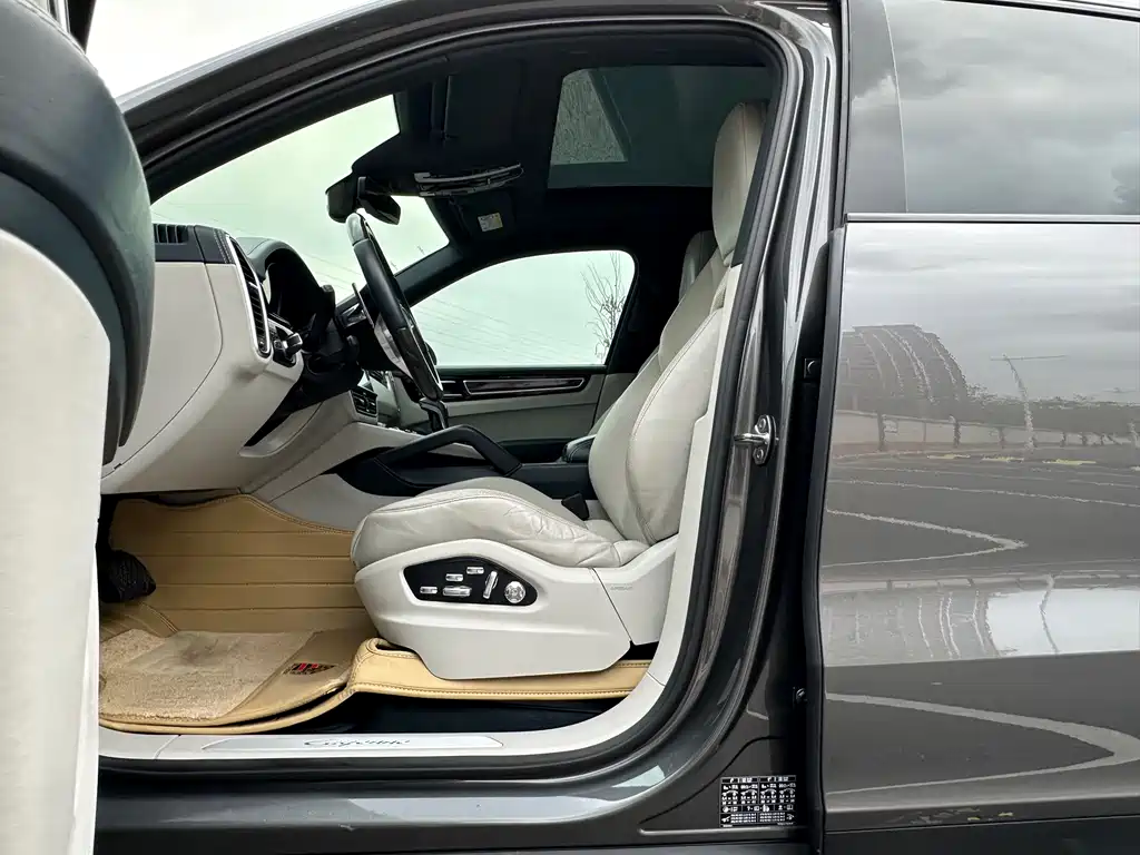 Porsche Cayenne 2019 Cayenne 3.0T