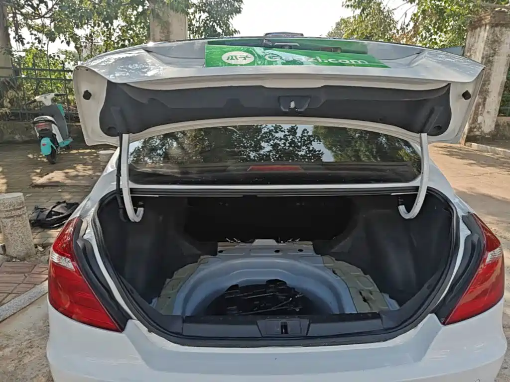 Geely Emgrand — миниатюра 19