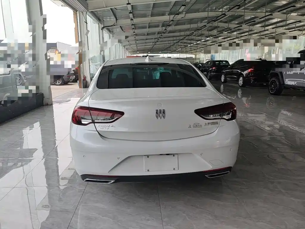 Buick Regal — миниатюра 6