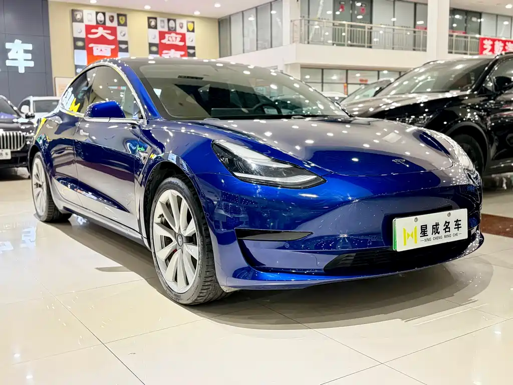Tesla Model 3 — миниатюра 2